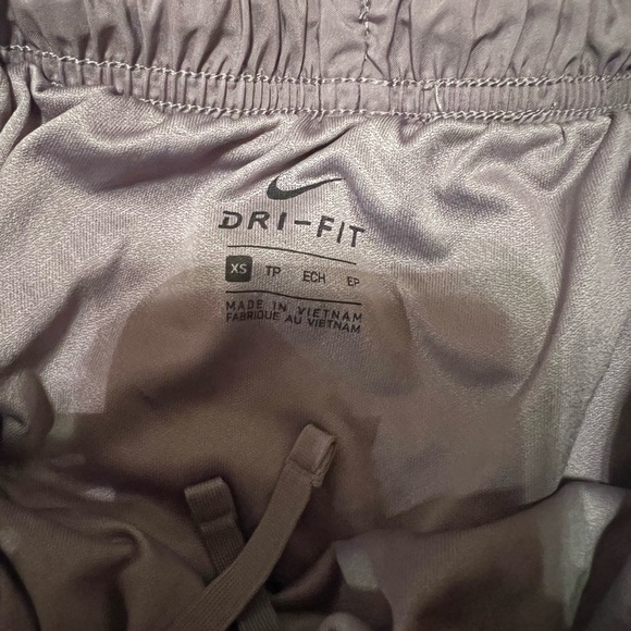 Nike shorts - Picture 2 of 2